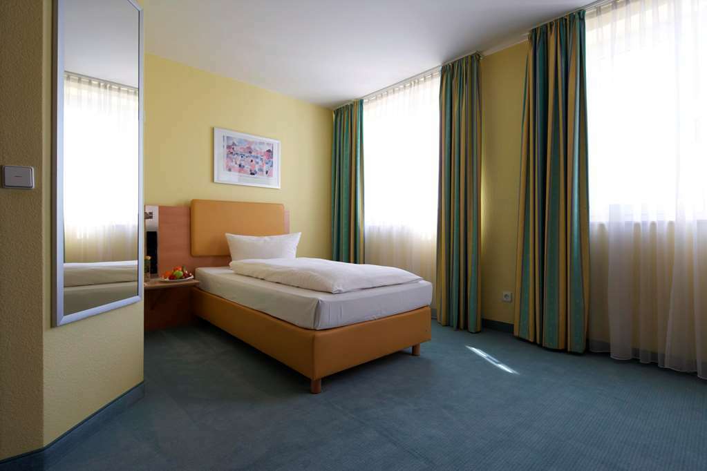 Intercityhotel Hamburg Hauptbahnhof Room photo