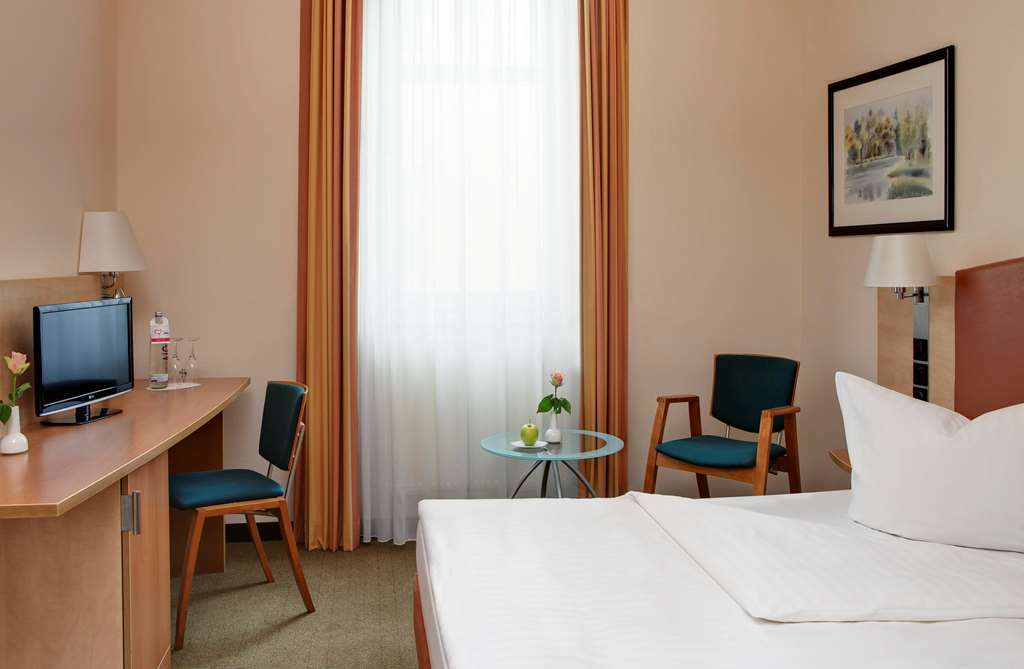 Intercityhotel Hamburg Hauptbahnhof Room photo