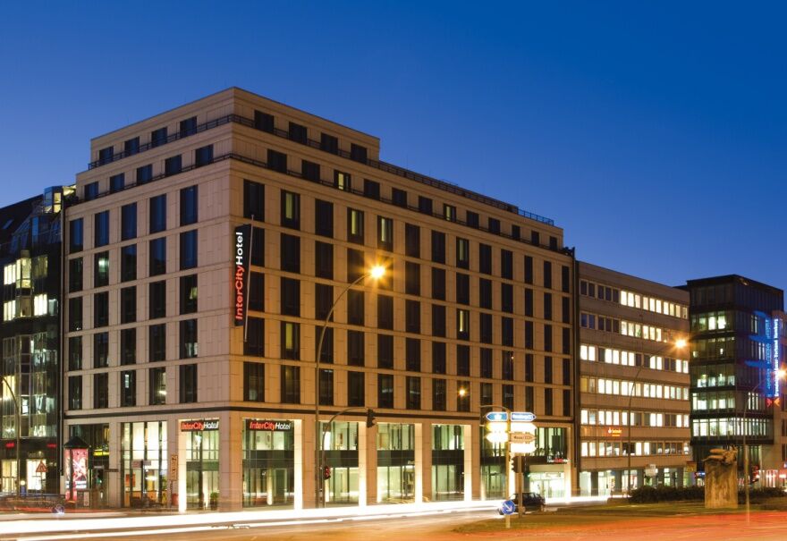 Intercityhotel Hamburg Hauptbahnhof Exterior photo
